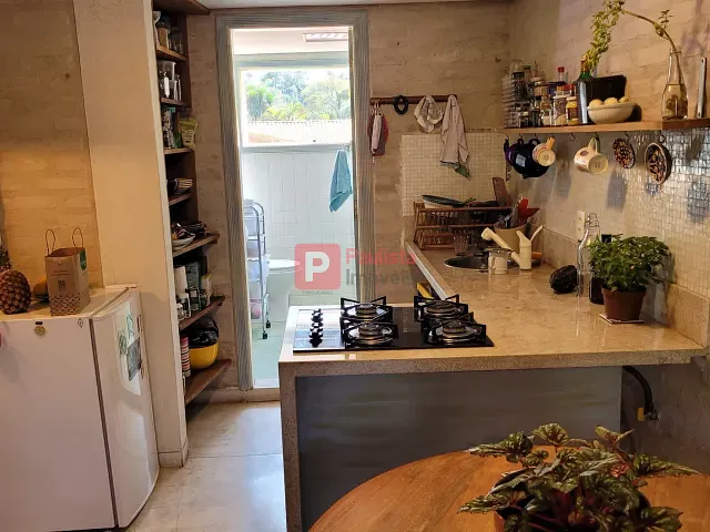 Casa com 500m² 5 quartos e 6 banheiros, à venda, no bairro Jardim Cordeiro em São Paulo