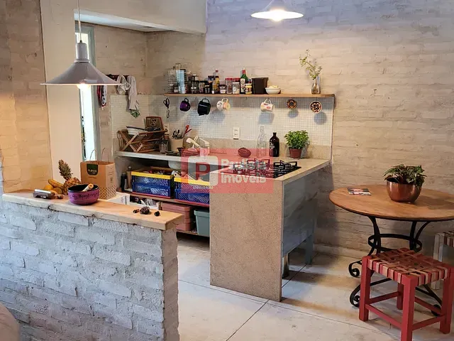 Casa com 500m² 5 quartos e 6 banheiros, à venda, no bairro Jardim Cordeiro em São Paulo