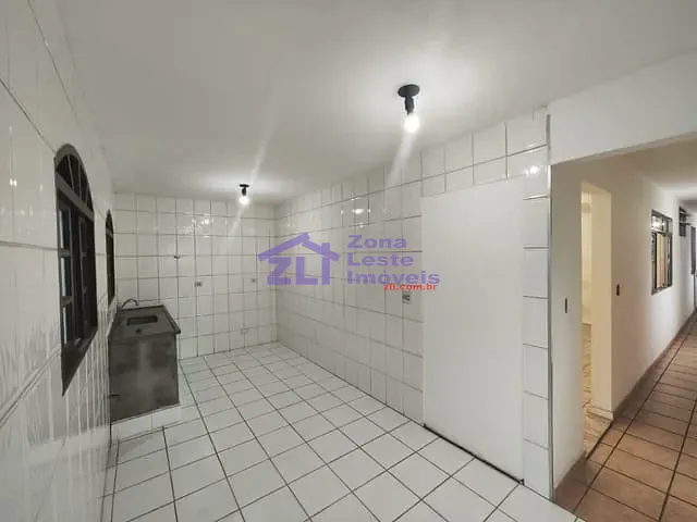 Casa com 150m² 3 quartos e 1 banheiro, para alugar, no bairro Vila Ivone em São Paulo