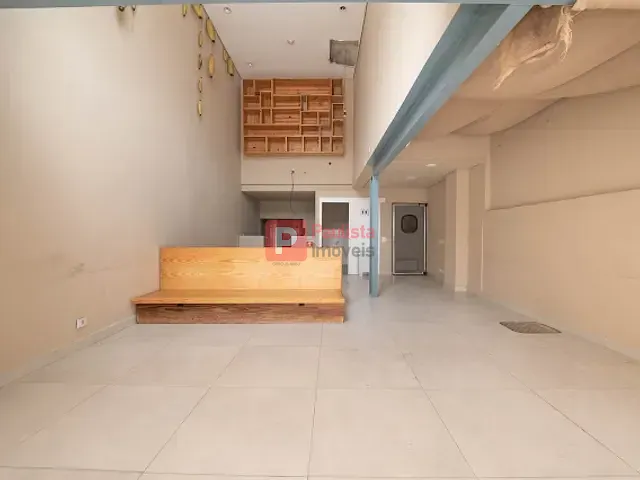Casa à venda, no bairro Vila Nova Conceição em São Paulo
