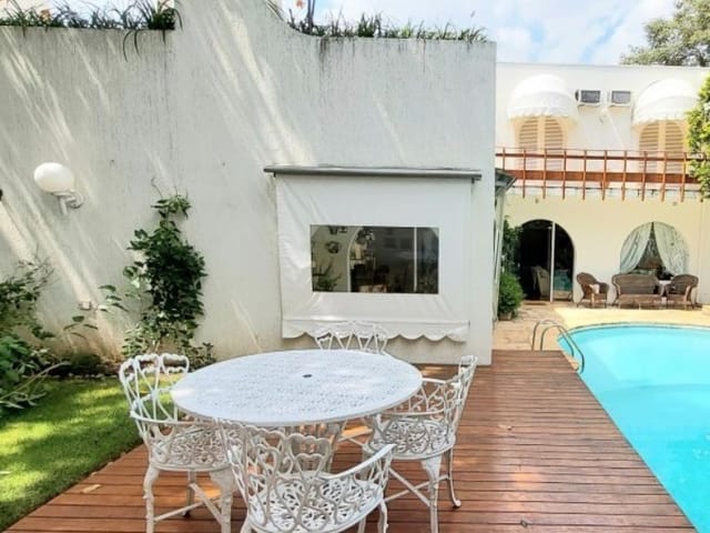Casa com 585m² 4 quartos e 6 banheiros, à venda, no bairro Alphaville Residencial Dois em Barueri
