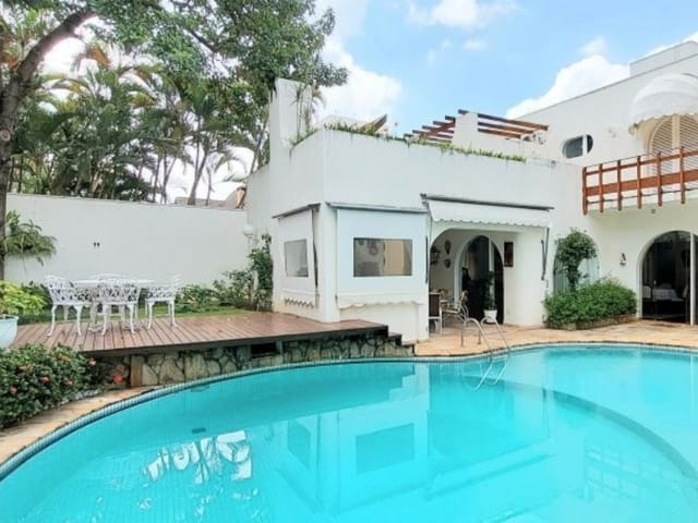 Casa com 585m² 4 quartos e 6 banheiros, à venda, no bairro Alphaville Residencial Dois em Barueri