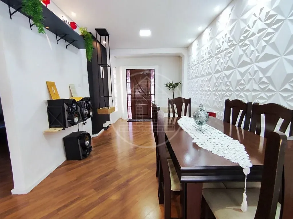 Casa, 3 quartos, 220 m² - Foto 2