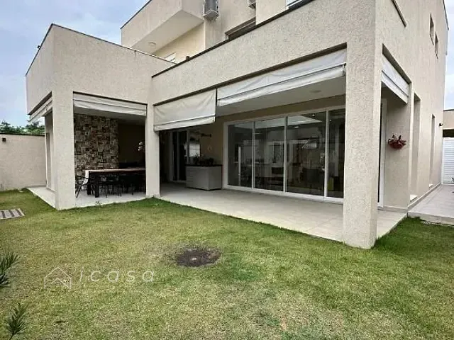 Casa com 350m² 4 quartos e 6 banheiros, à venda, no bairro Residencial Ouro Ville em Taubaté