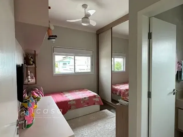 Casa com 350m² 4 quartos e 6 banheiros, à venda, no bairro Residencial Ouro Ville em Taubaté