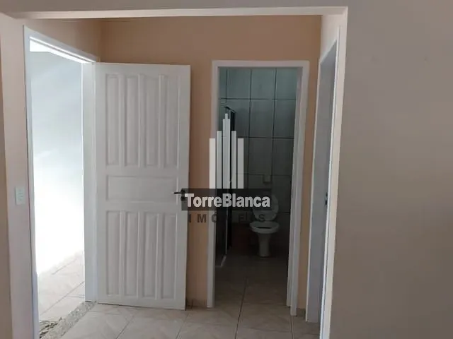 Casa com 117m² 2 quartos e 1 banheiro, à venda, no bairro Cará-cará em Ponta Grossa