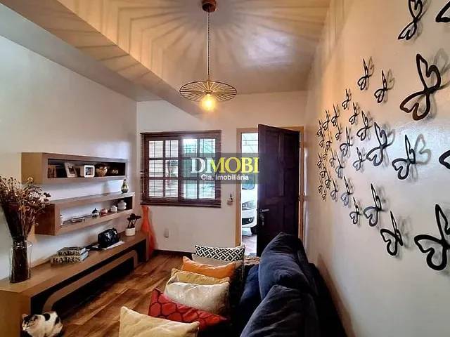 Casa com 175m² 2 quartos e 1 banheiro, à venda, no bairro Castelo Branco em Gravataí