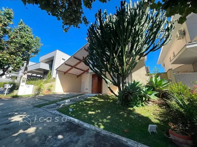 Casa com 300m² 3 quartos e 3 banheiros, à venda ou para alugar, no bairro Condomínio Terras do Vale em Caçapava