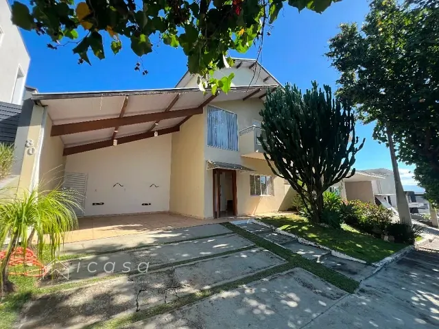 Casa com 300m² 3 quartos e 3 banheiros, à venda ou para alugar, no bairro Condomínio Terras do Vale em Caçapava