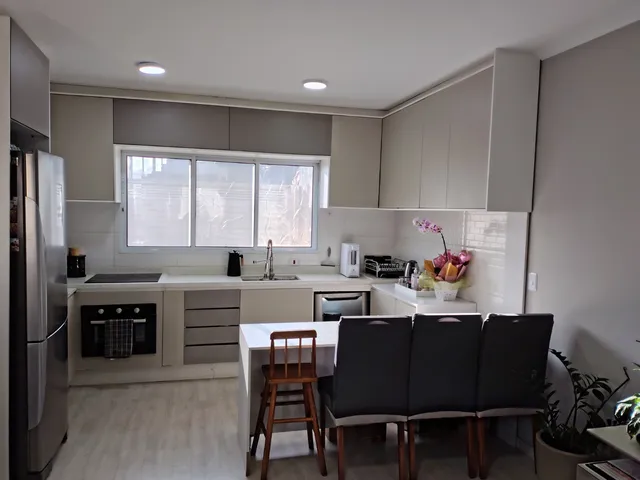 Casa com 110m² 3 quartos e 3 banheiros, à venda, no bairro Água Espraiada (Caucaia do Alto) em Cotia