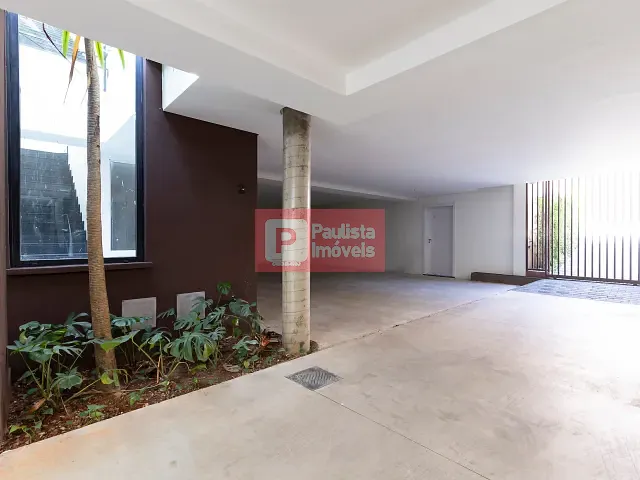 Casa 4 quartos e 5 banheiros, à venda, no bairro Jardim Cordeiro em São Paulo