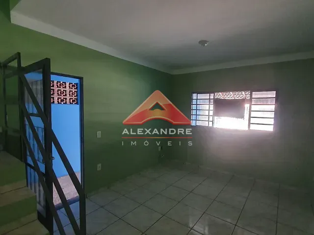 Casa com 125m² 4 quartos e 2 banheiros, à venda, no bairro Residencial Armando Moreira Righi em São José dos Campos