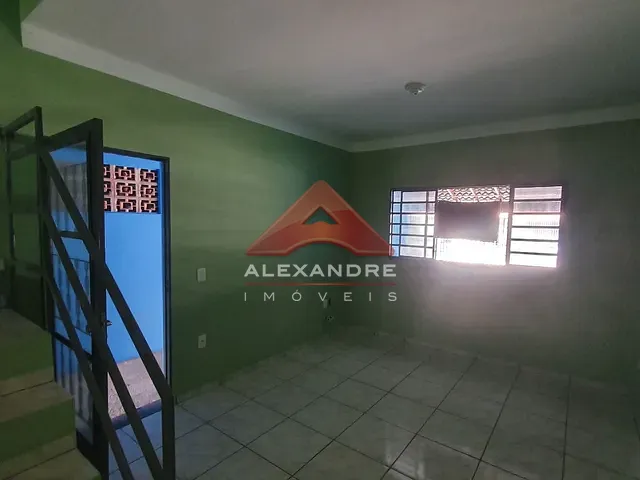Casa com 125m² 4 quartos e 2 banheiros, à venda, no bairro Residencial Armando Moreira Righi em São José dos Campos