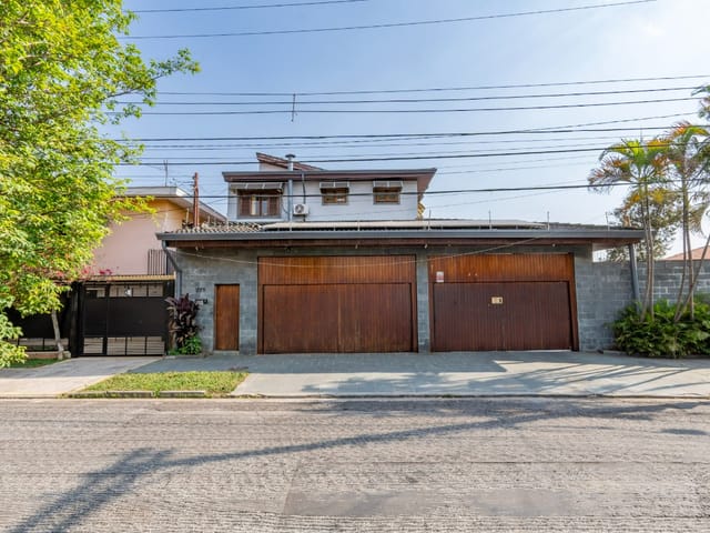 Casa com 270m² 5 quartos e 6 banheiros, à venda, no bairro Jardim Bonfiglioli em São Paulo