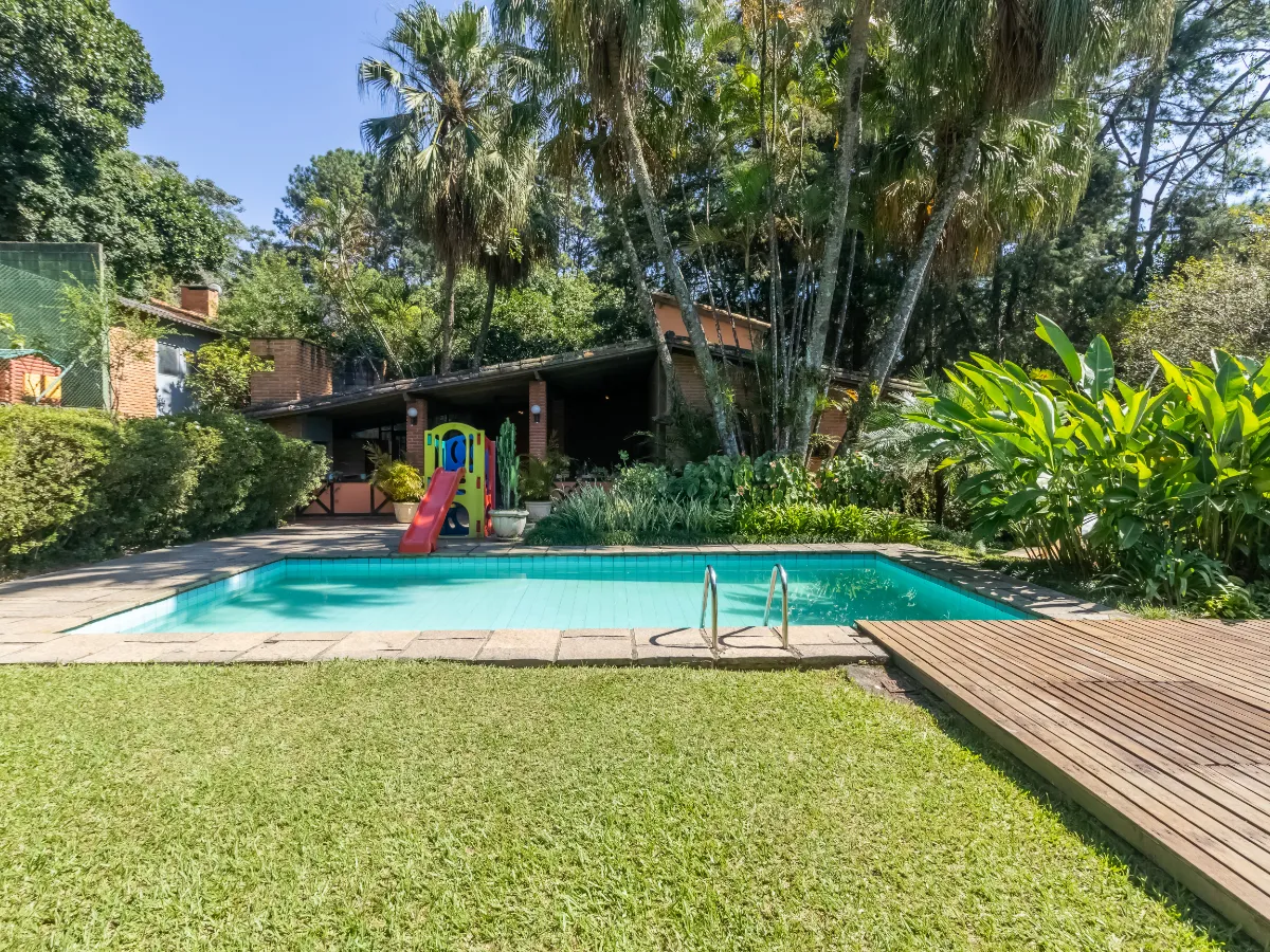 Casa para venda em Chácara Santa Lúcia dos Ypes com 4 quartos, sendo 4 suítes, 450m²