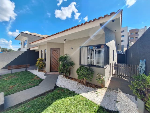 Casa à venda em frente ao clube do Operário, Estrela, Ponta Grossa, PR