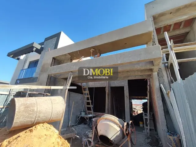 Casa com 100m² 3 quartos e 1 banheiro, à venda, no bairro Vale Ville em Gravataí
