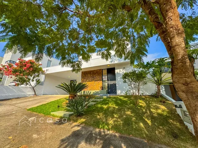 Casa com 300m² 2 quartos e 3 banheiros, à venda, no bairro Condomínio Terras do Vale em Caçapava
