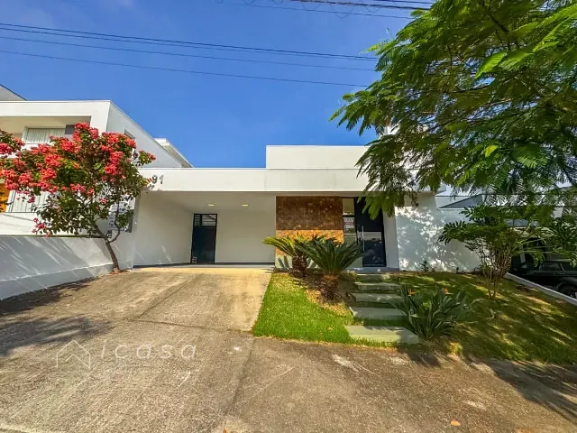 Casa com 300m² 2 quartos e 3 banheiros, à venda, no bairro Condomínio Terras do Vale em Caçapava