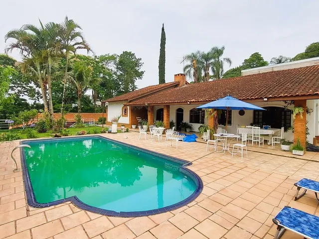 Casa com 370m² 3 quartos e 3 banheiros, para alugar, no bairro Parque São Paulo em Cotia