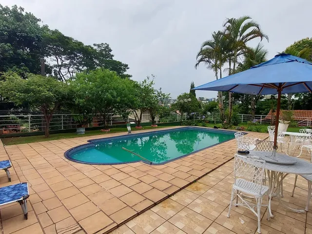 Casa com 370m² 3 quartos e 3 banheiros, para alugar, no bairro Parque São Paulo em Cotia