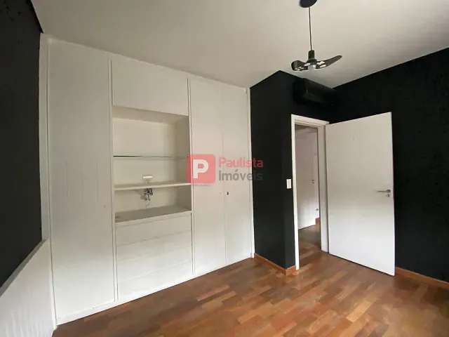 Casa com 300m² 5 quartos e 7 banheiros, à venda, no bairro Jardim Novo Mundo em São Paulo
