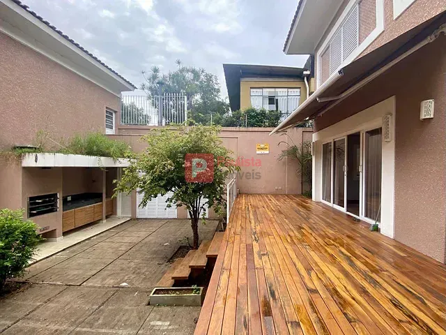 Casa com 300m² 5 quartos e 7 banheiros, à venda, no bairro Jardim Novo Mundo em São Paulo