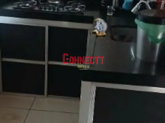Casa com 204m² 2 quartos e 2 banheiros, à venda, no bairro Jardim Joaquim Procópio de Araújo Ferraz em Ribeirão Preto