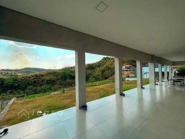 Casa com 2600m² 4 quartos e 3 banheiros, à venda, no bairro Bandeira Branca em Jacareí