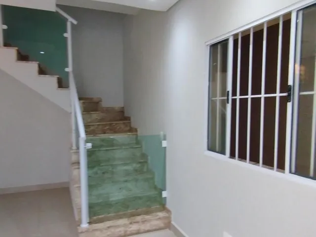 Casa com 200m² 3 quartos e 3 banheiros, para alugar, no bairro Jardim Leonor em Cotia