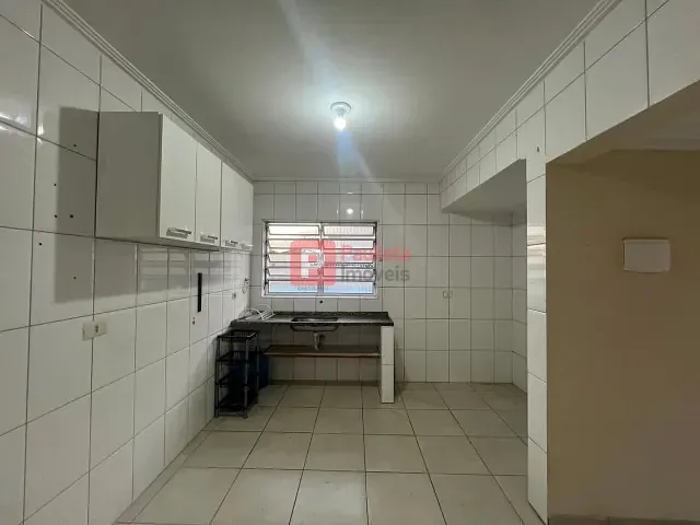 Casa 3 quartos e 1 banheiro, para alugar, no bairro Jabaquara em São Paulo