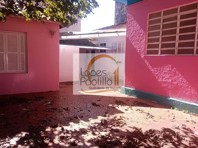 Casa com 263m², para alugar, no bairro Centro em Atibaia