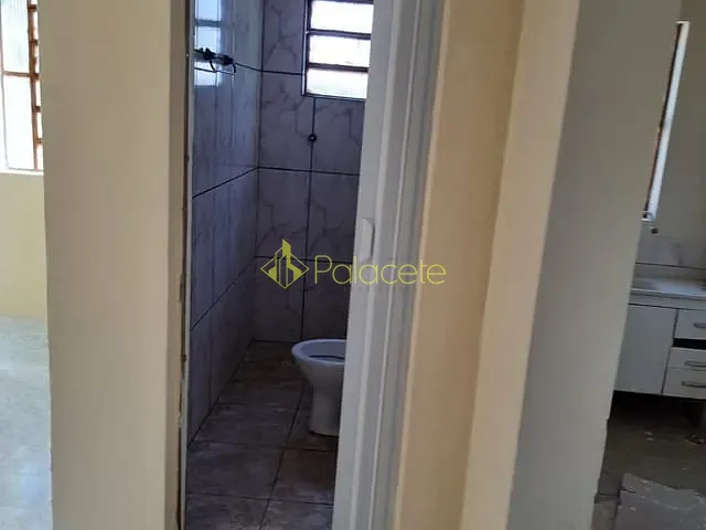 Casa com 1000m² 2 quartos e 1 banheiro, à venda, no bairro Campinas em Pindamonhangaba
