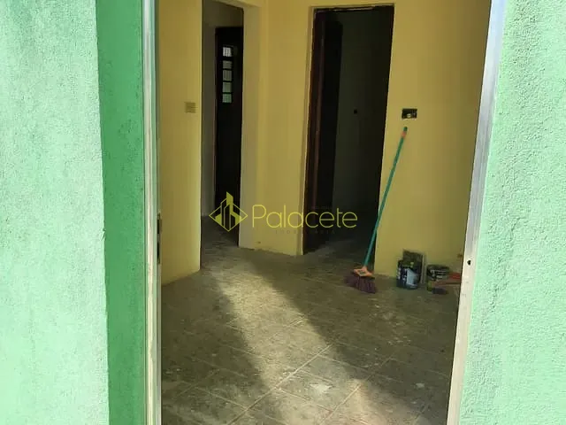 Casa com 1000m² 2 quartos e 1 banheiro, à venda, no bairro Campinas em Pindamonhangaba