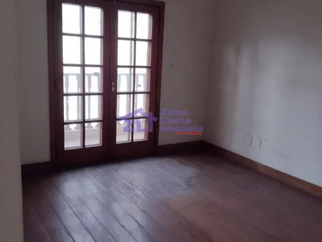 Casa com 750m² 3 quartos e 5 banheiros, à venda, no bairro Vila Bertioga em São Paulo