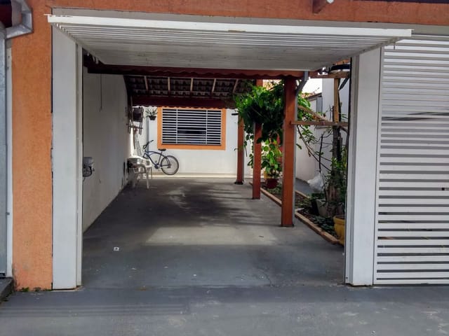 Casa com 132m² 3 quartos e 3 banheiros, à venda, no bairro Mantiqueira em Pindamonhangaba