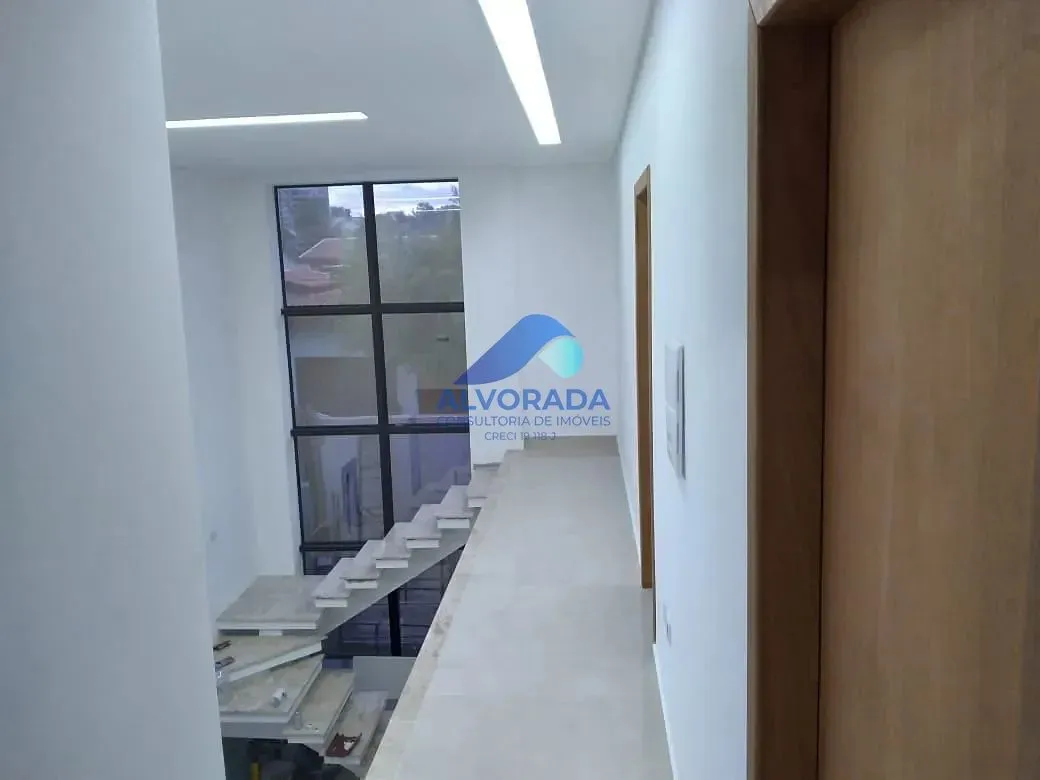 Casa, 3 quartos, 212 m² - Foto 1