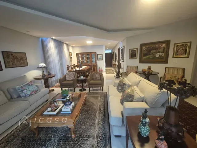 Casa com 450m² 4 quartos e 5 banheiros, à venda ou para alugar, no bairro Condomínio Chácara dos Eucaliptos em São José dos Campos