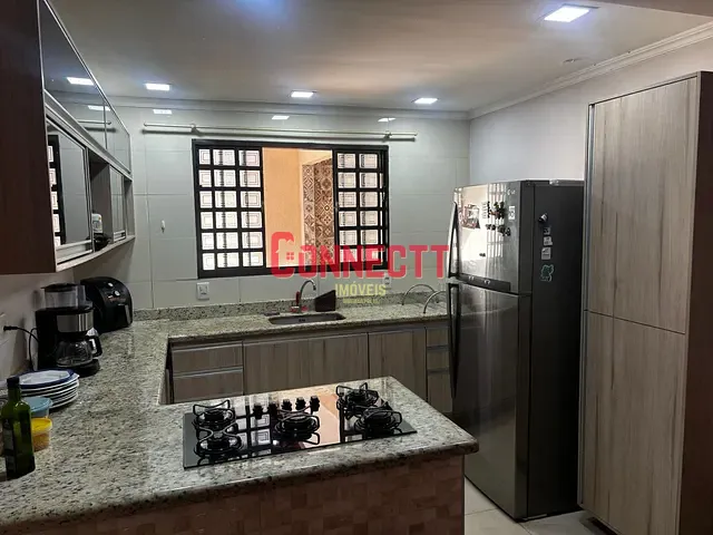 Casa com 200m² 3 quartos e 2 banheiros, à venda, no bairro Jardim José Sampaio Júnior em Ribeirão Preto