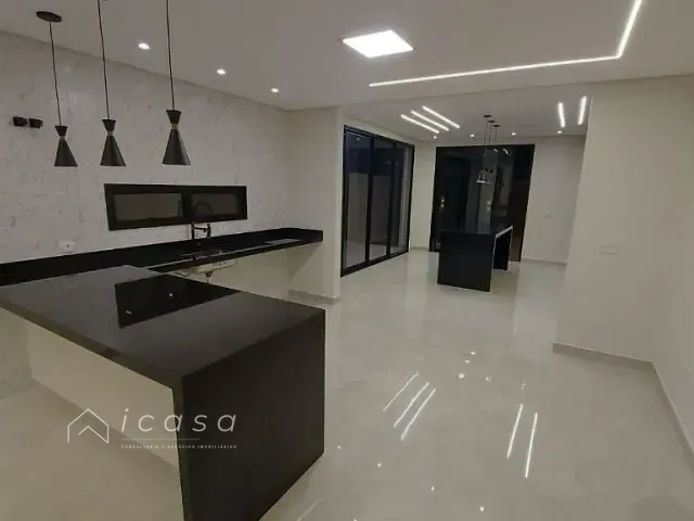 Casa com 300m² 3 quartos e 3 banheiros, à venda, no bairro Piracangaguá em Taubaté