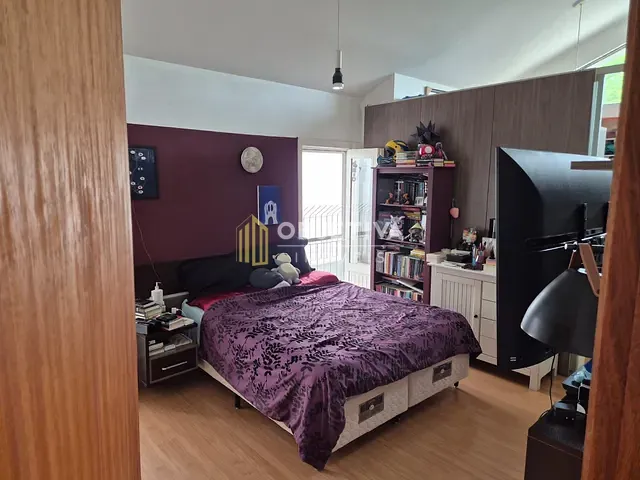 Casa com 480m² 3 quartos e 4 banheiros, à venda, no bairro Tristeza em Porto Alegre