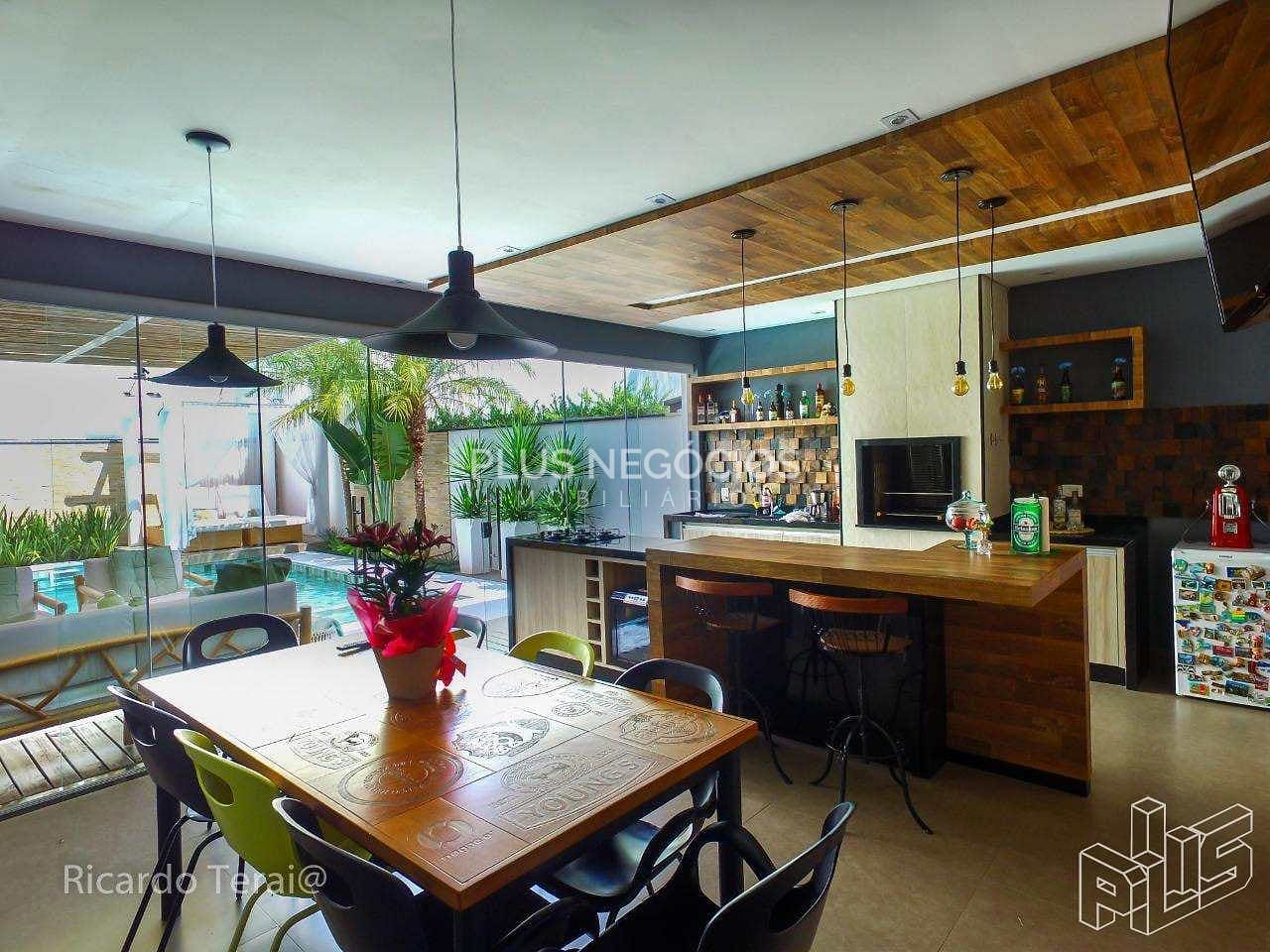Casa à venda com 3 quartos, 298m² - Foto 7
