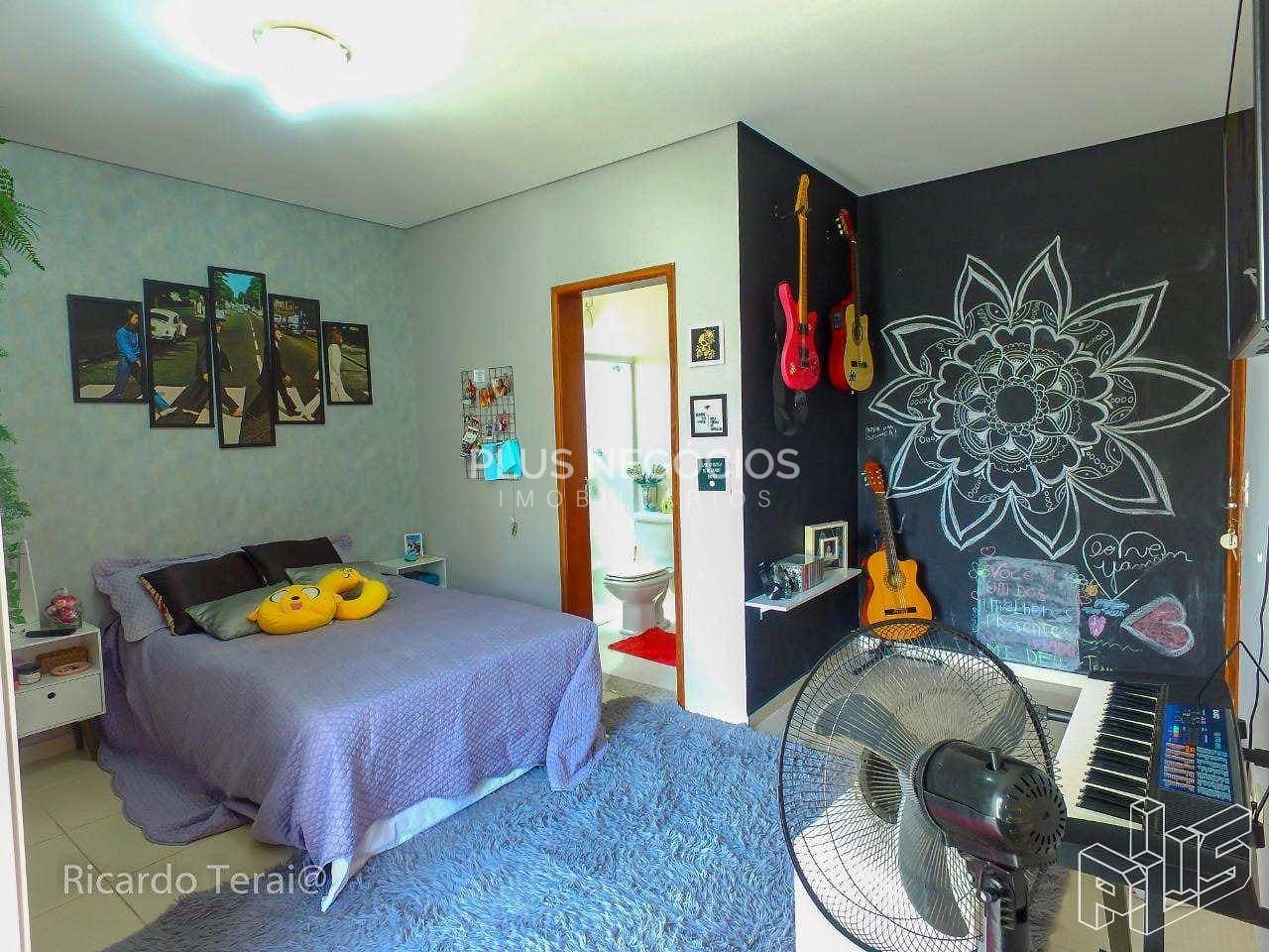 Casa à venda com 3 quartos, 298m² - Foto 30