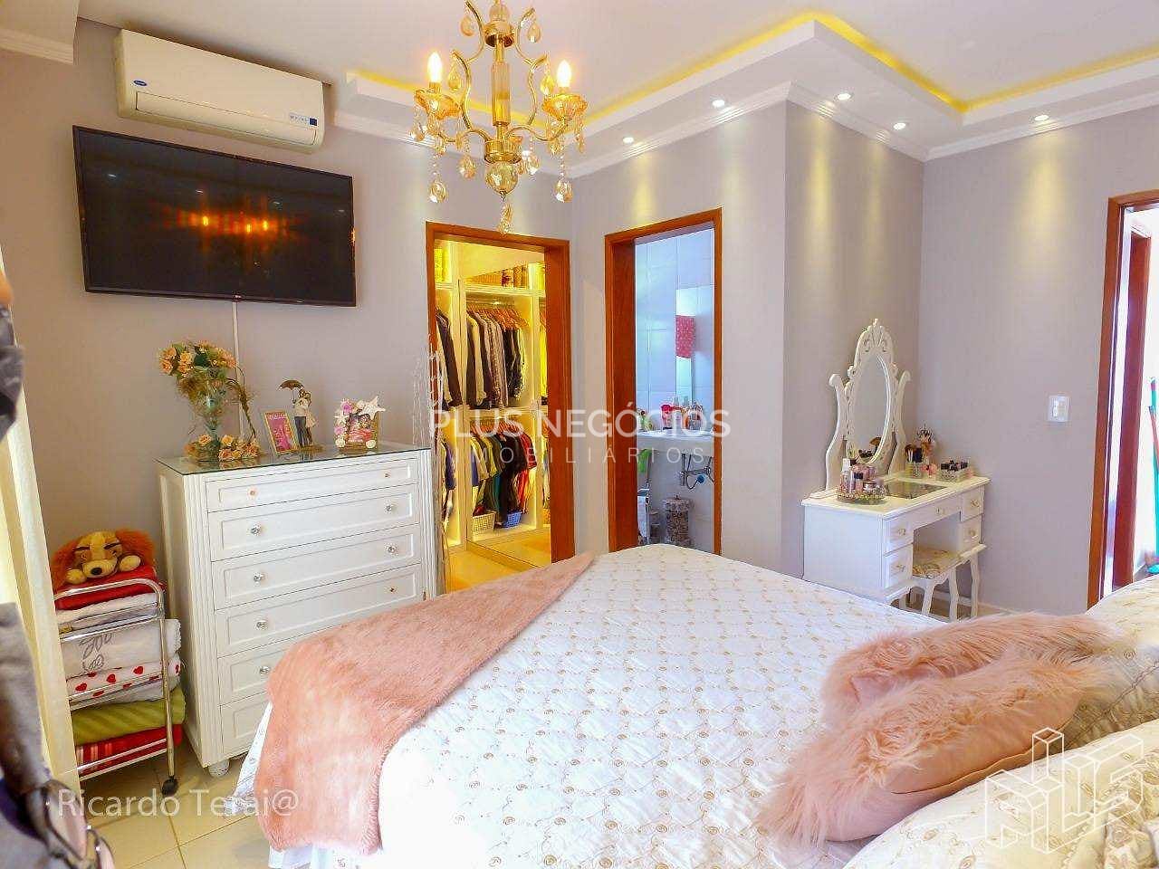 Casa à venda com 3 quartos, 298m² - Foto 37