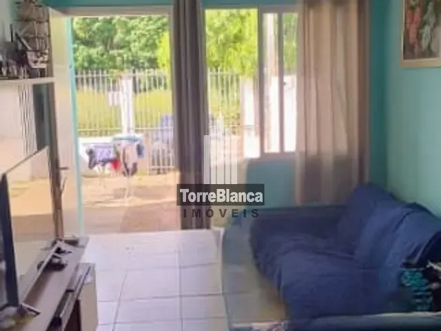 Casa com 90m² 2 quartos e 1 banheiro, à venda, no bairro Cará-cará em Ponta Grossa
