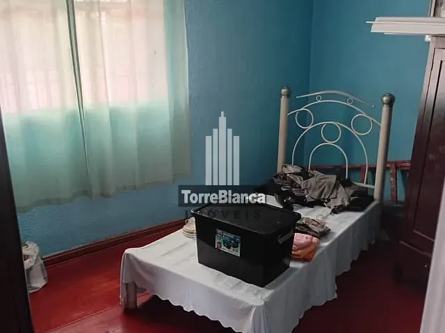Casa com 462m² 2 quartos e 1 banheiro, à venda, no bairro Ronda em Ponta Grossa
