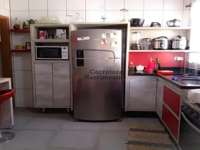 Casa com 238m² 4 quartos e 1 banheiro, à venda, no bairro Jardim Califórnia em Jacareí