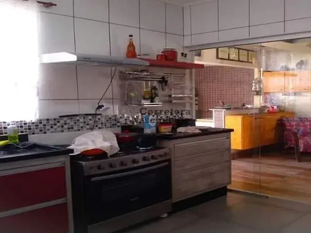 Casa com 238m² 4 quartos e 1 banheiro, à venda, no bairro Jardim Califórnia em Jacareí