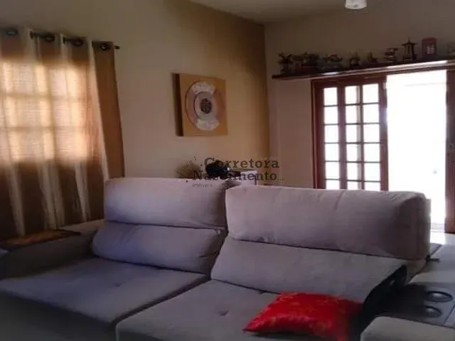 Casa com 238m² 4 quartos e 1 banheiro, à venda, no bairro Jardim Califórnia em Jacareí