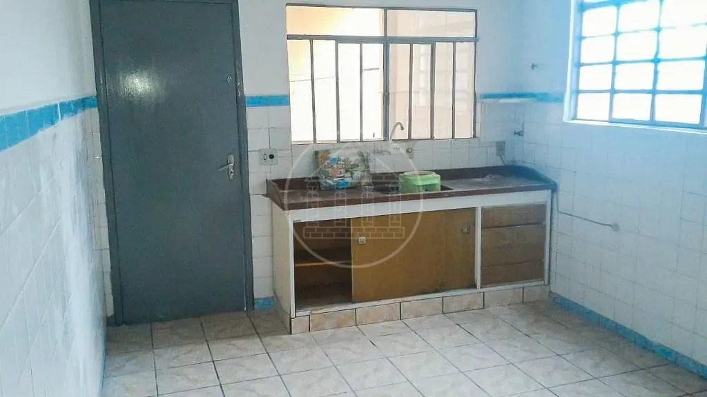 Casa, 2 quartos, 221 m² - Foto 2